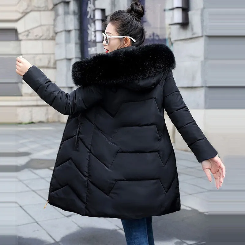 Fashion European Black Women's Winter Jacket Big Fur Hooded Thick Down Parkas Female Jacket Warm Winter Coat for Women 2021 New