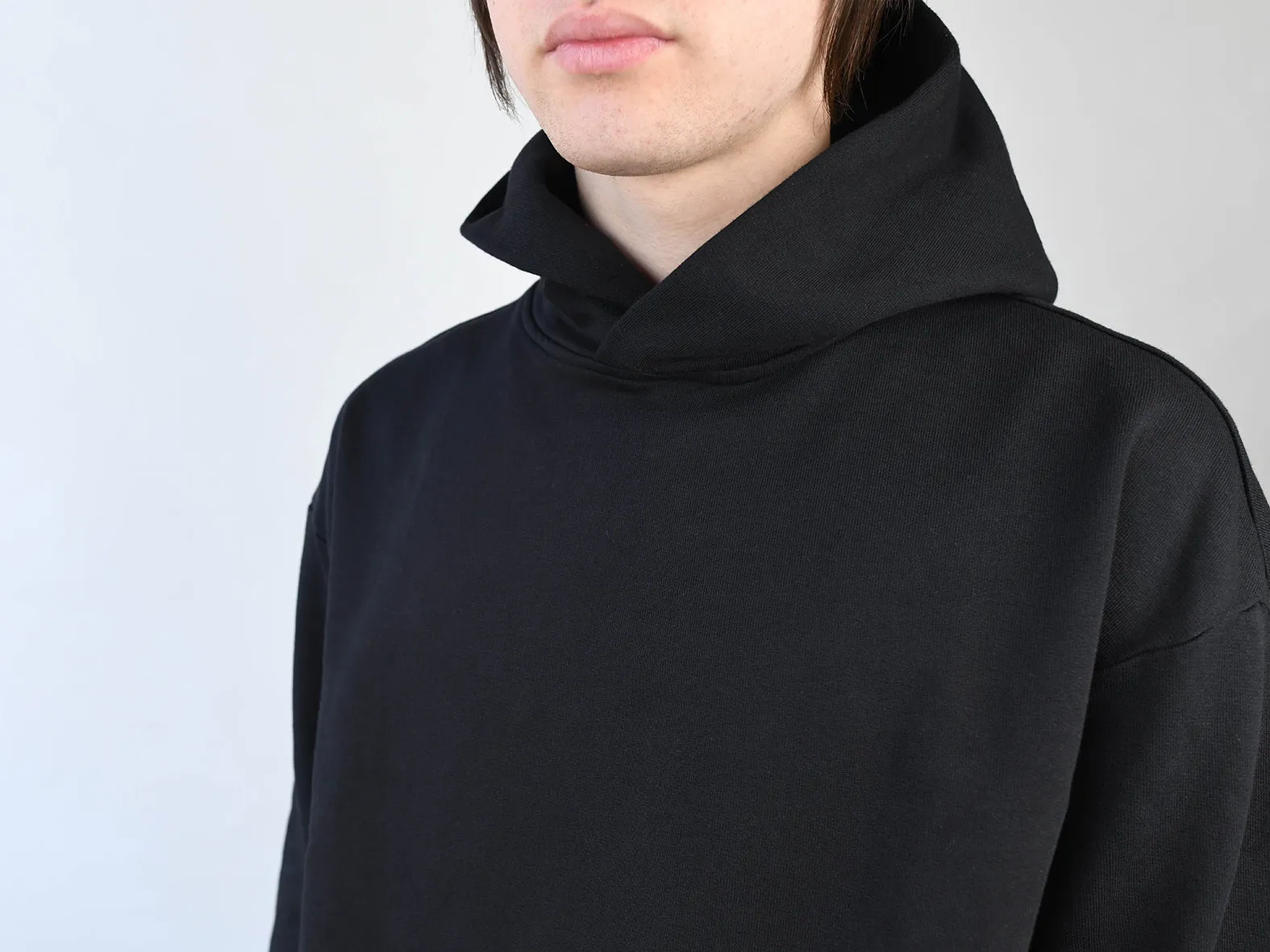 HEAVY 350G HOODIE. BLACK.