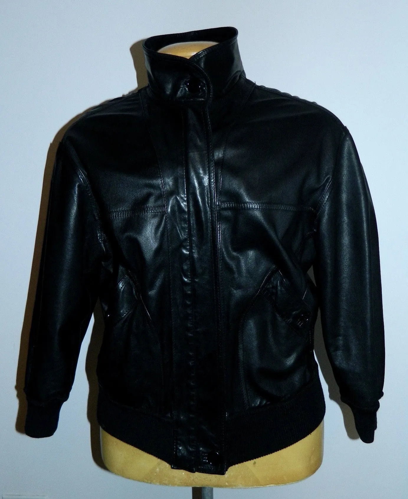 vintage black BALLY leather bomber jacket / lamb leather reversible nubuck suede EU 4